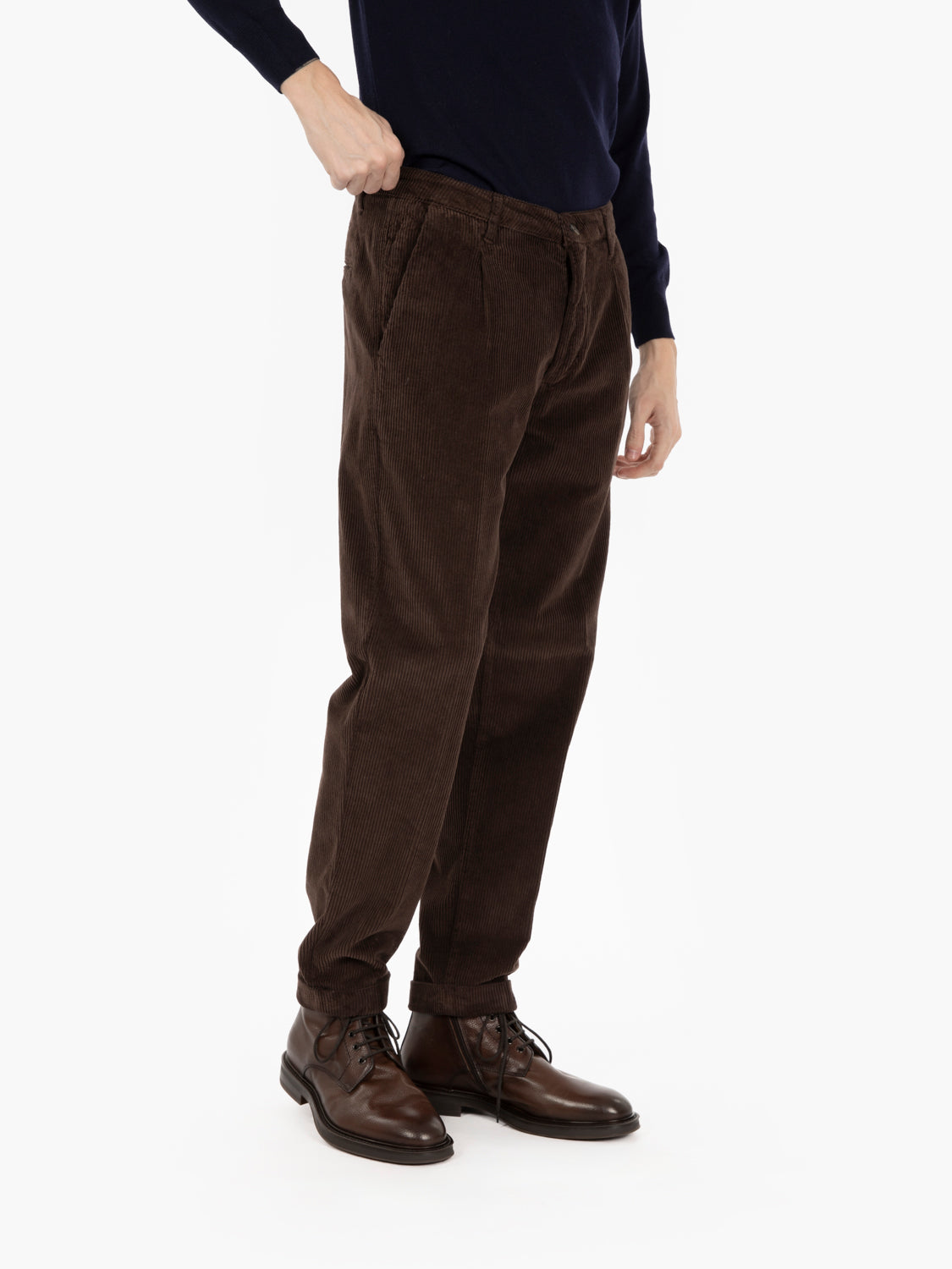 Rio trousers in dark velvet