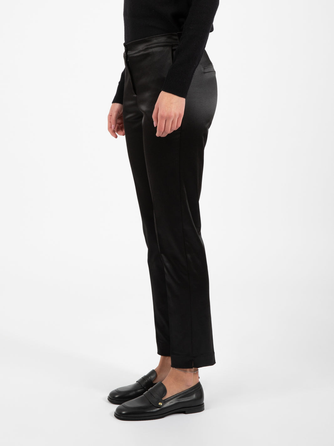 Pantaloni skinny in raso nero