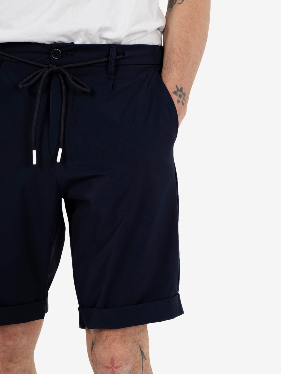 Aristide navy canvas Bermuda shorts