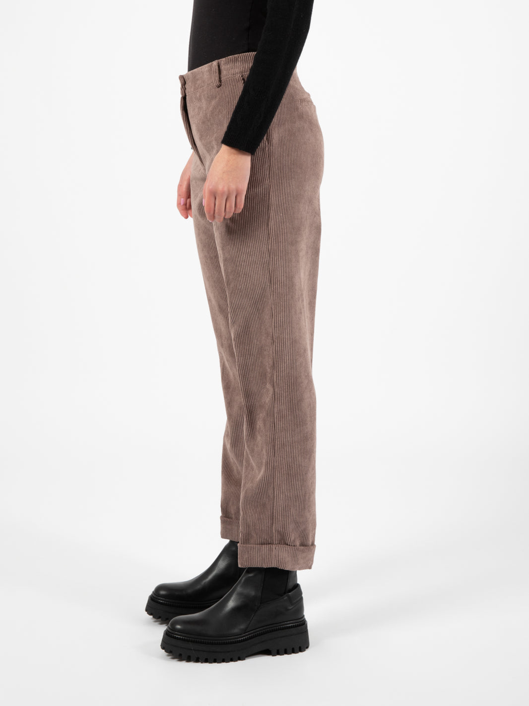 Pantaloni velluto coste con risvolto marrone