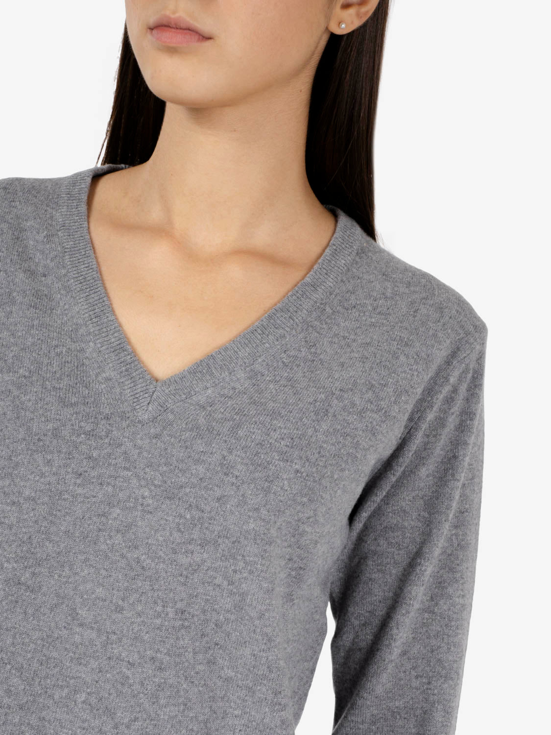 Pullover scollo a V grigio medio