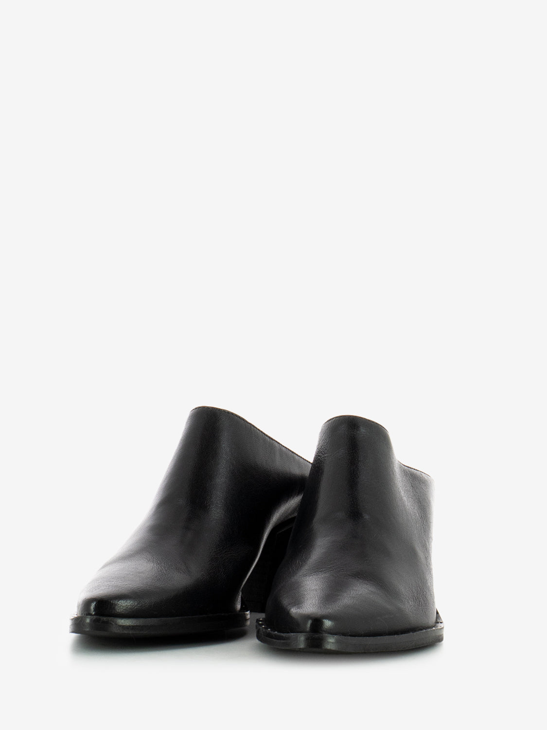Marion leather clog with studs black