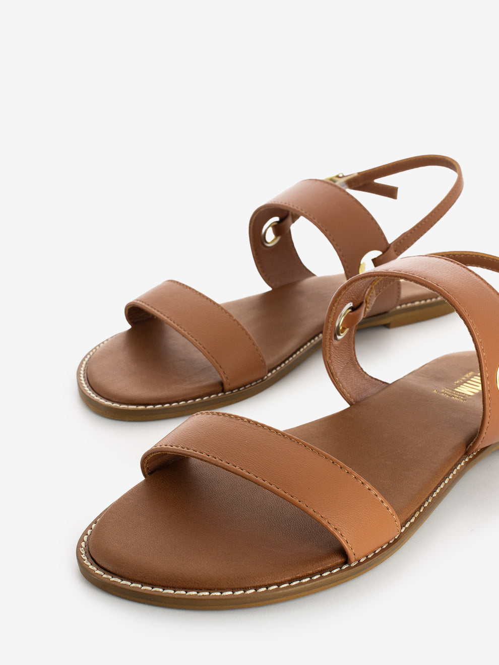 Leather sandals with leather straps