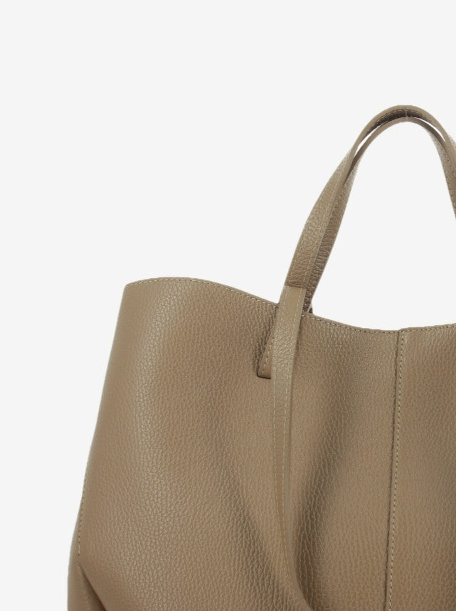 Tobacco hammered leather shopping bag