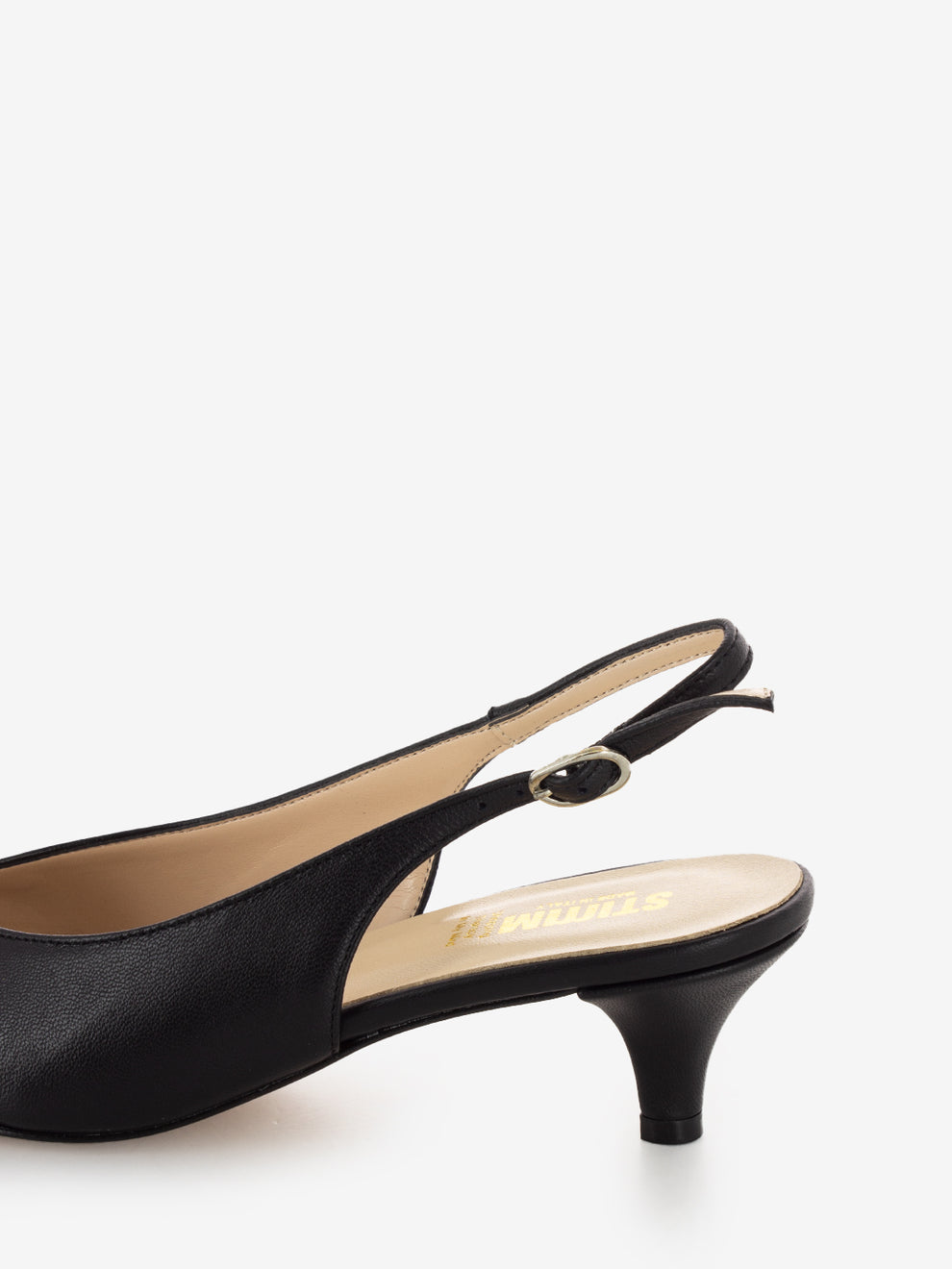 Slingback a punta con centurino nero