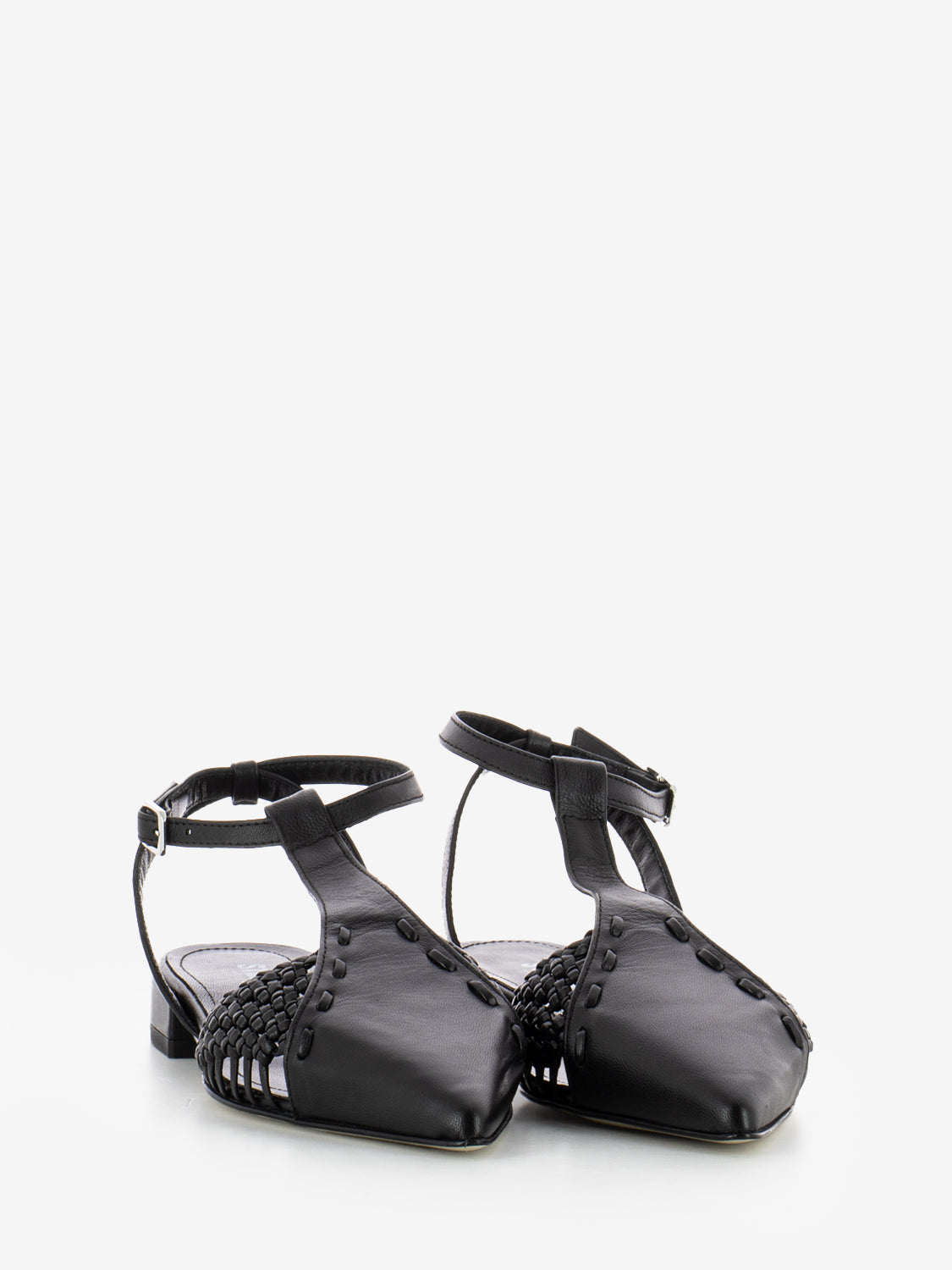 Slingback a punta nera