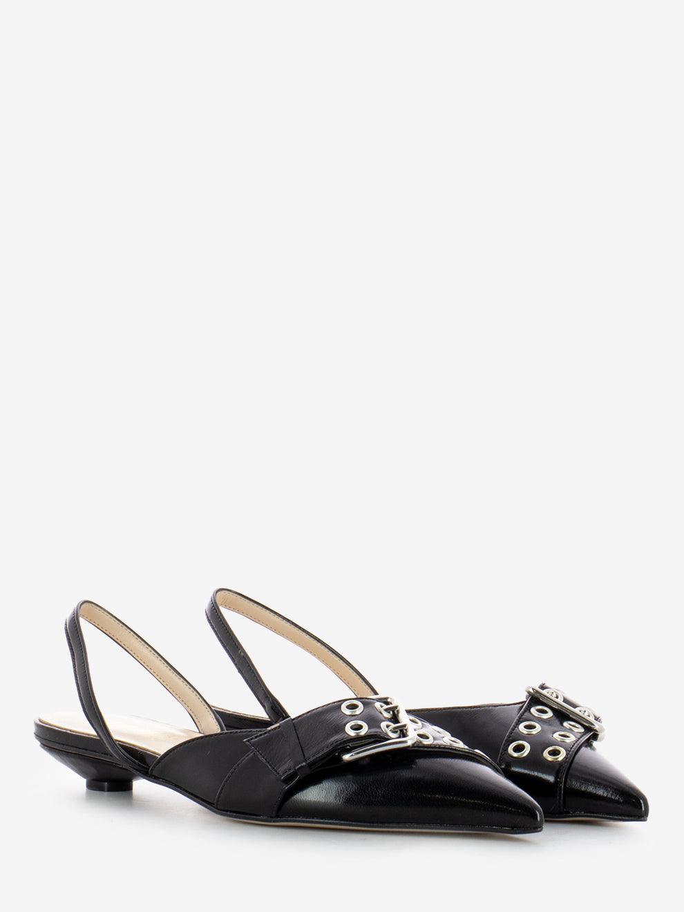 Slingback bassa a punta con cinturino nero
