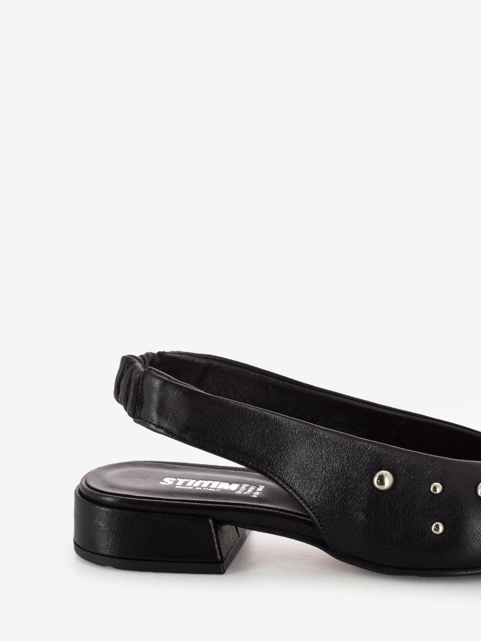Slingback basse con borchie nero