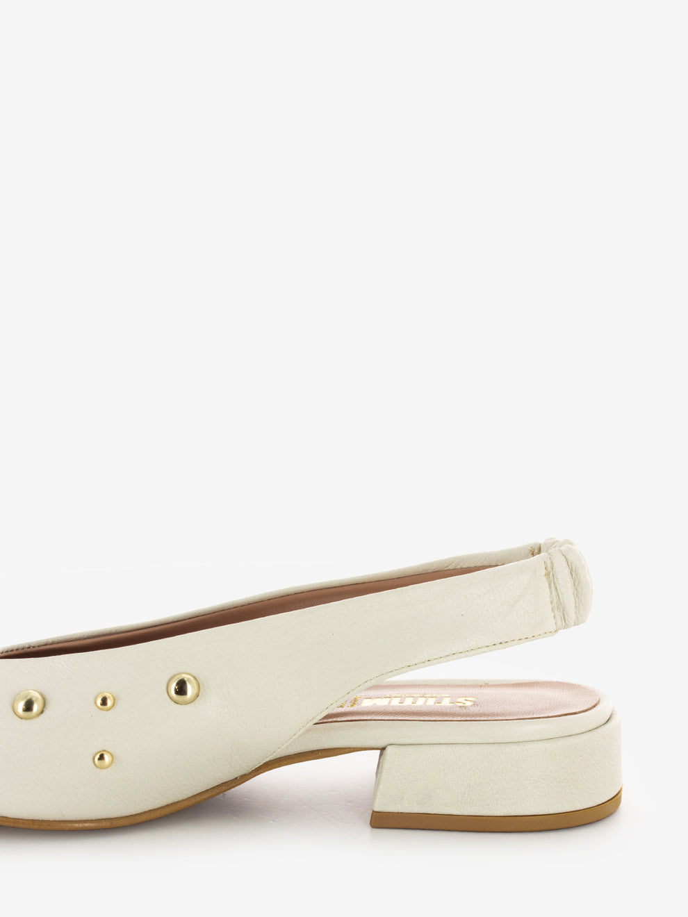 Slingback basse con borchie panna
