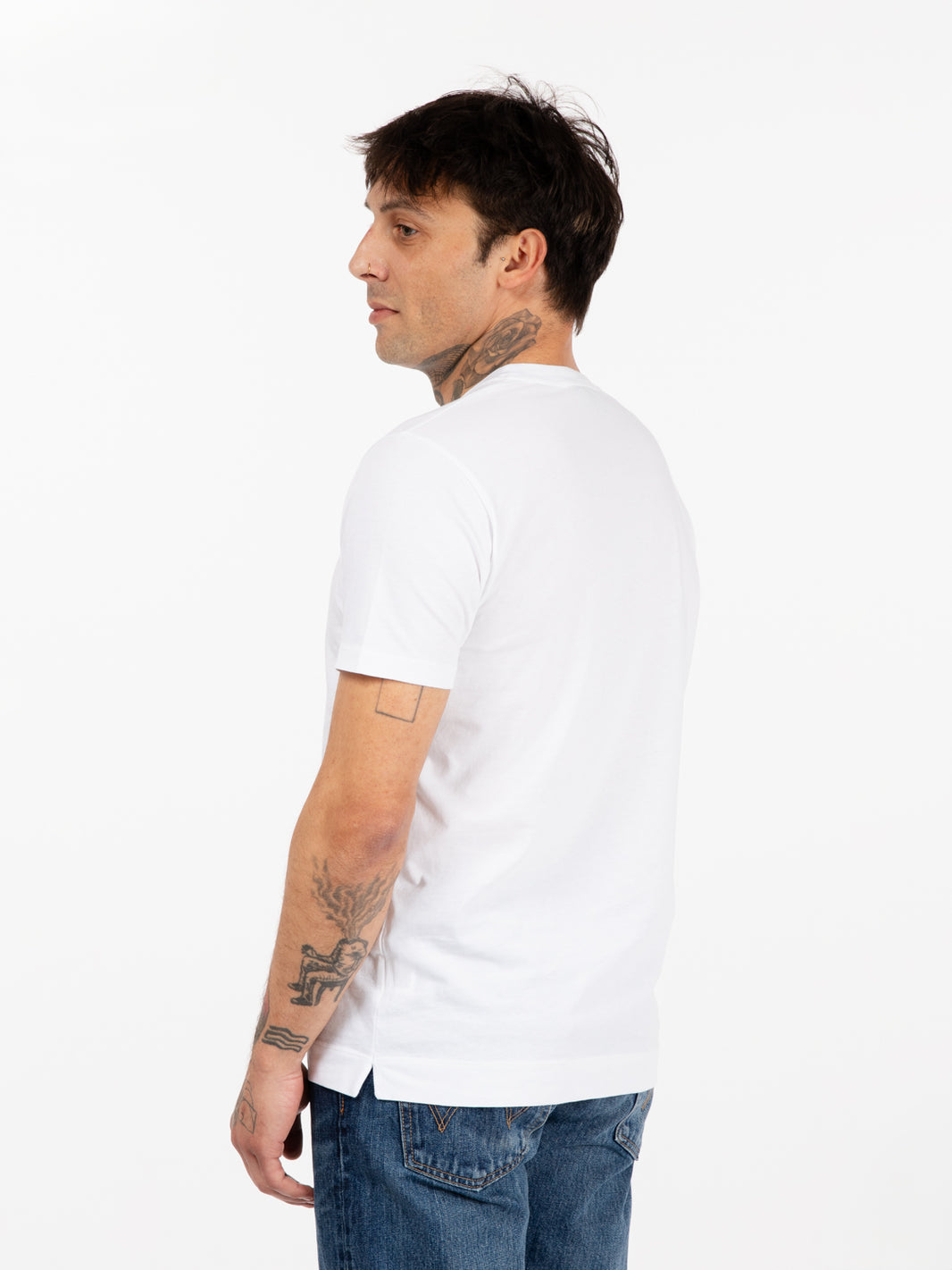 Basic white crew neck t-shirt