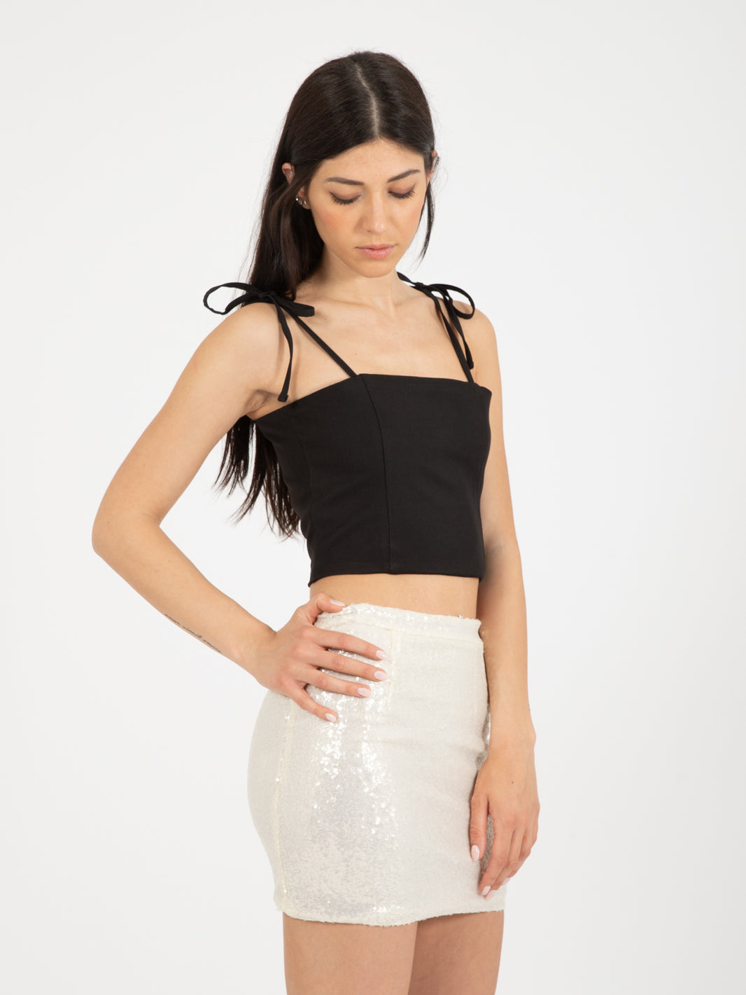 Top Dayana con laccetti nero