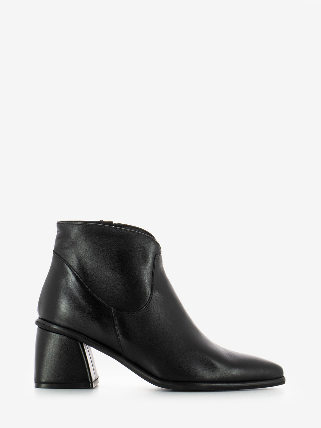 Trochetti Jane in pelle nero