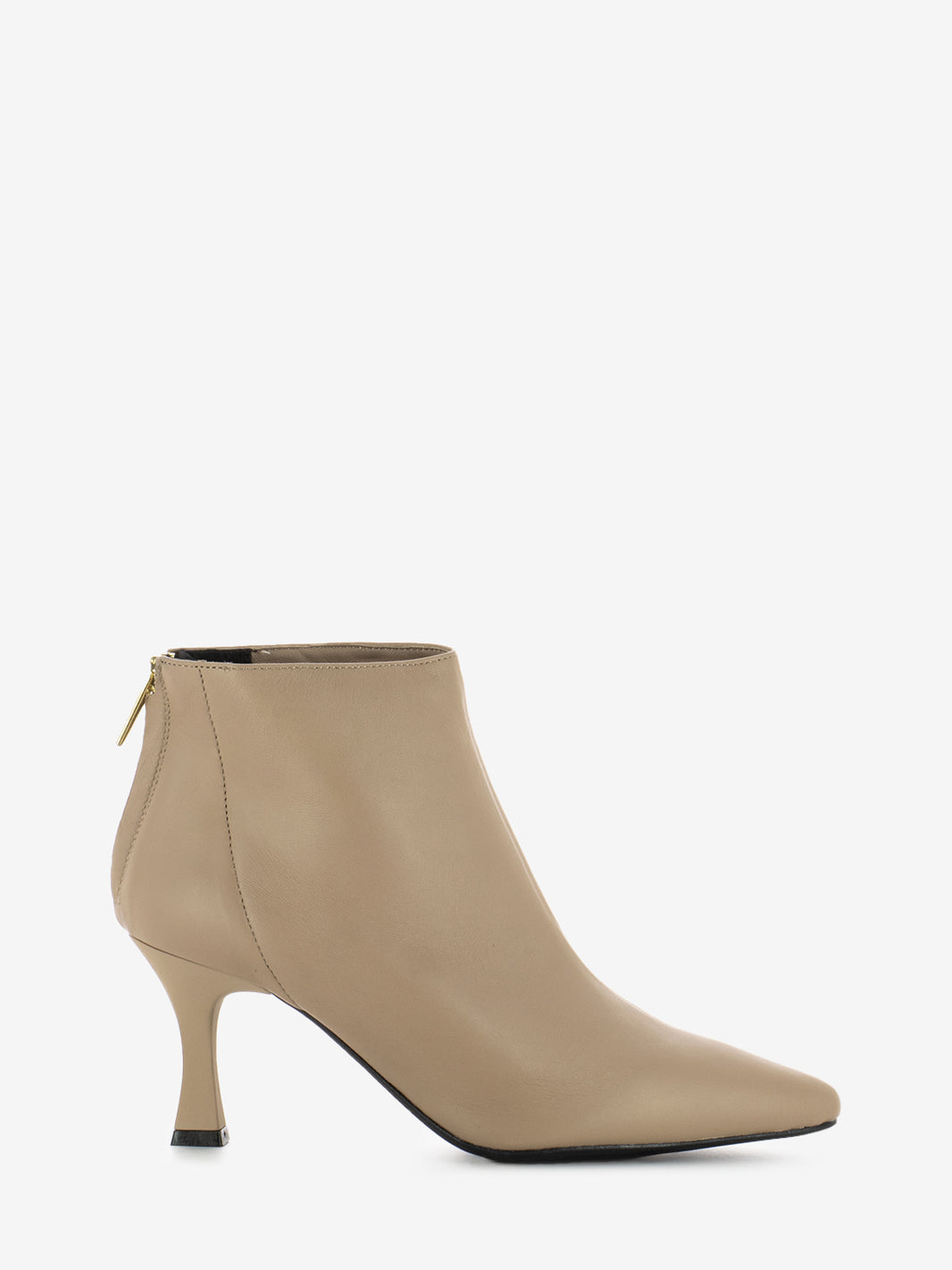 Tronchetti a punta in pelle beige