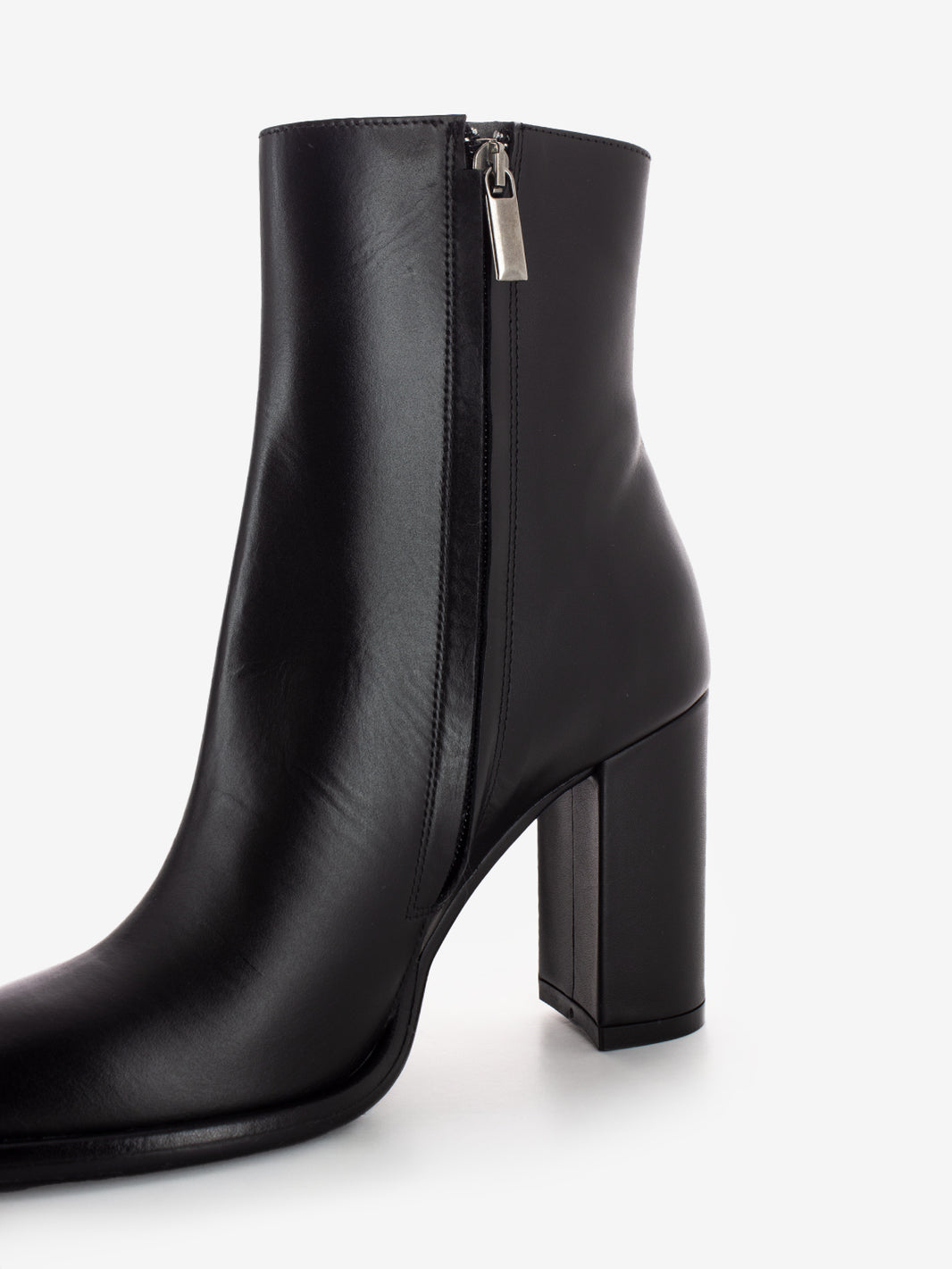 R2462-VIT_BLK BLACK CALFSKIN 90MM ANKLE BOOT