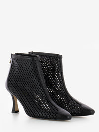 Tronchetto a punta traforato nero