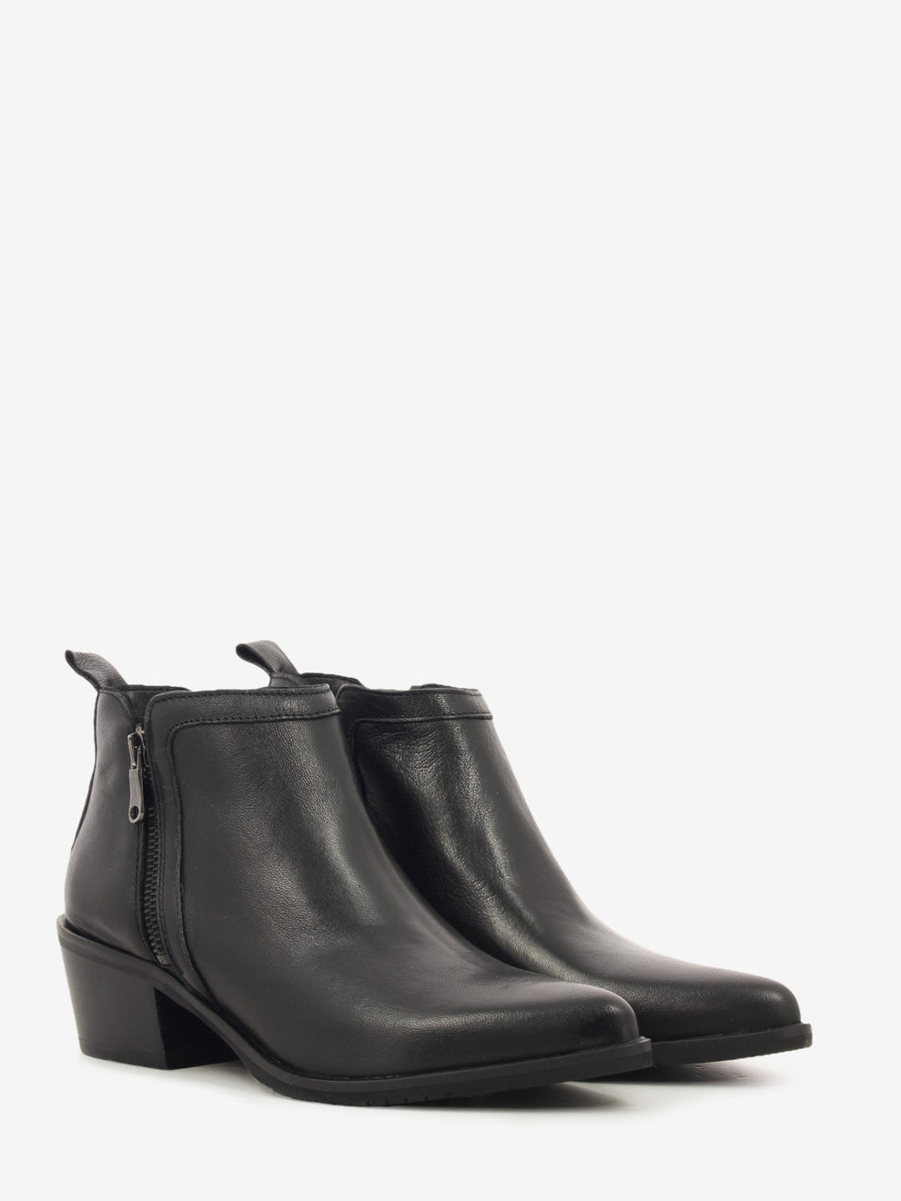 Black leather ankle boot with zip