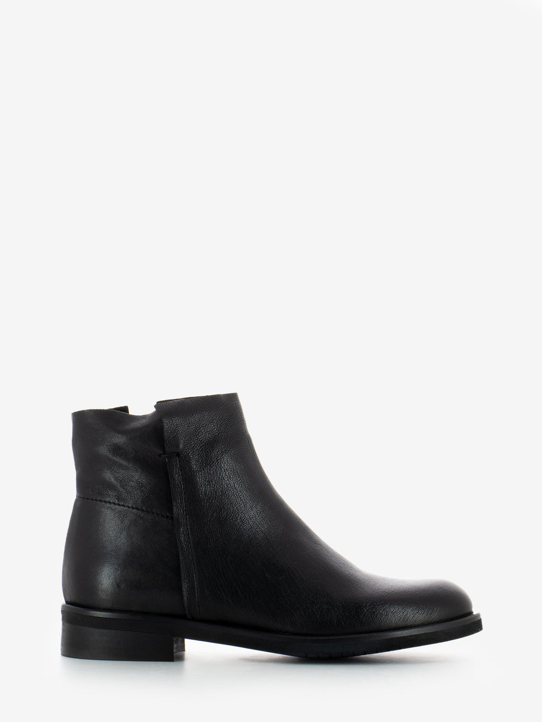Tronchetto in pelle con zip nero