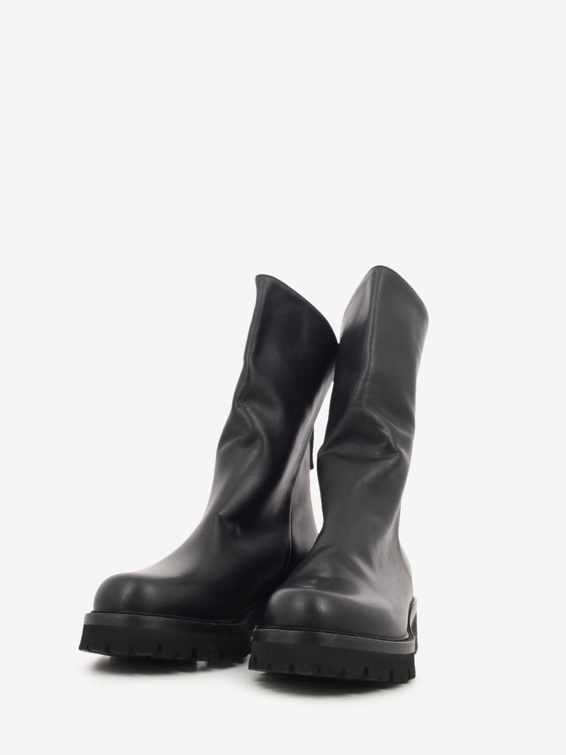 Tronchetto in pelle con zip nero