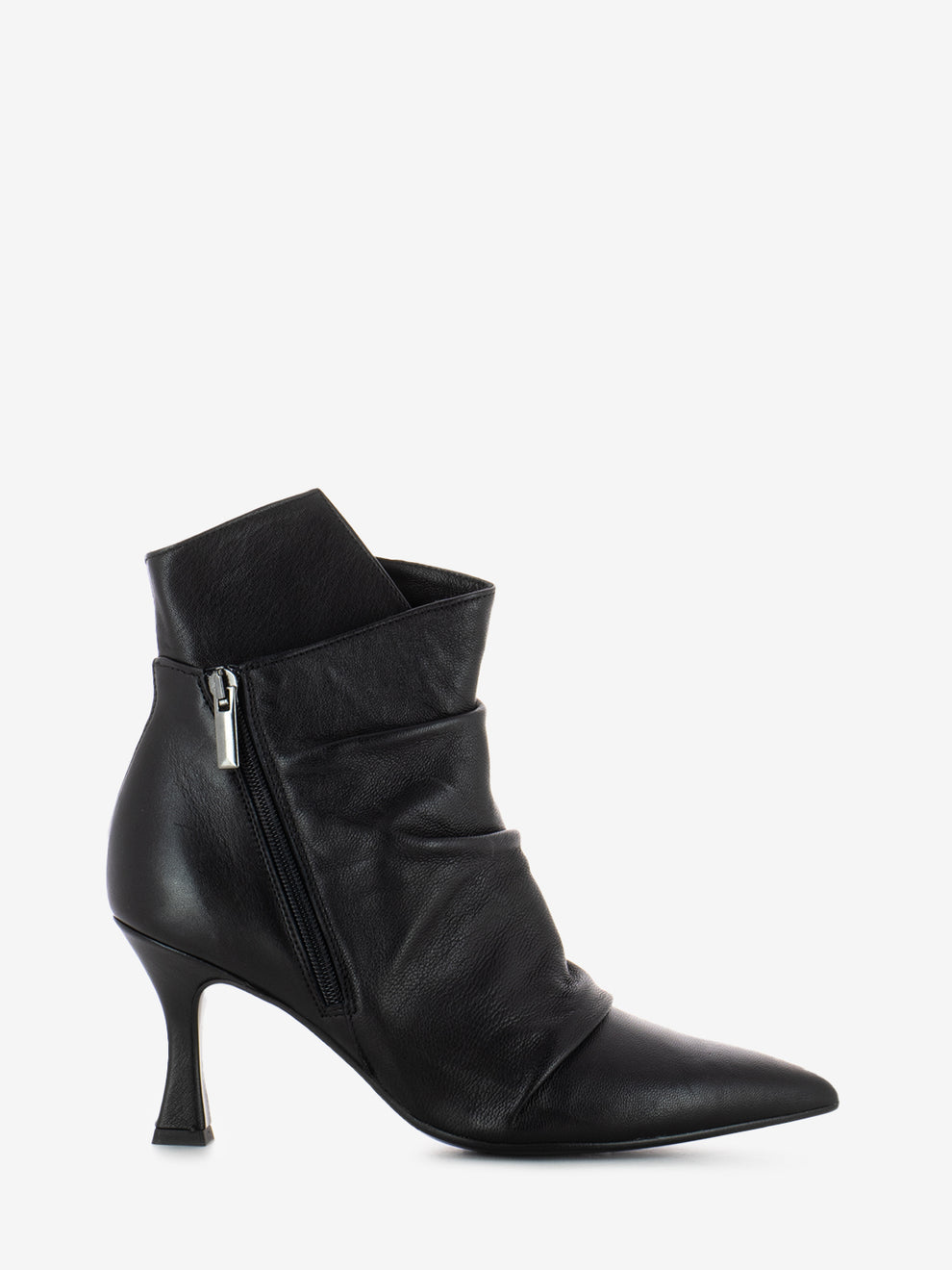 Tronchetto in pelle nera con zip