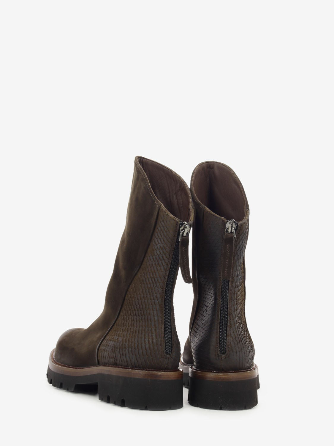 Tronchetto in suede con zip caffè