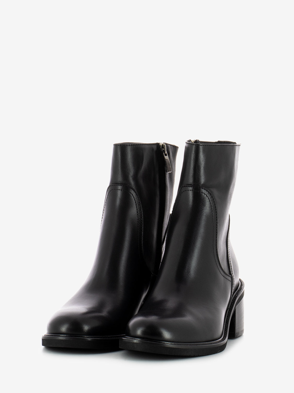 Tronchetto Nora in pelle nero