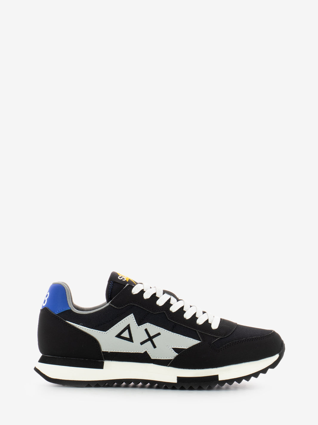 Niki Solid Black Sneakers