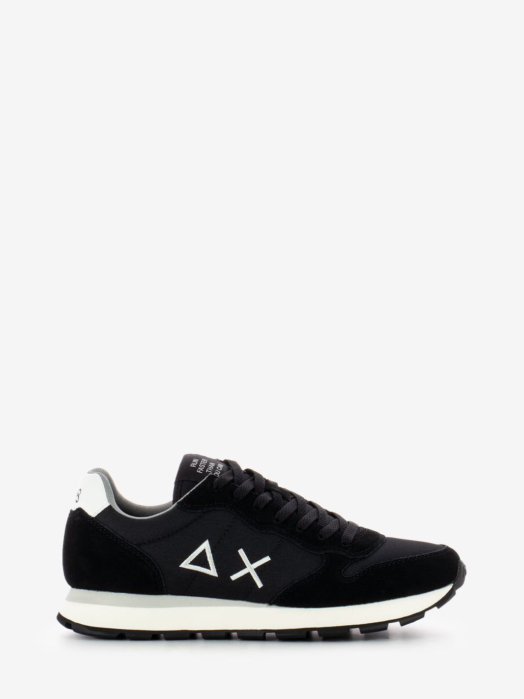Tom solid black sneakers