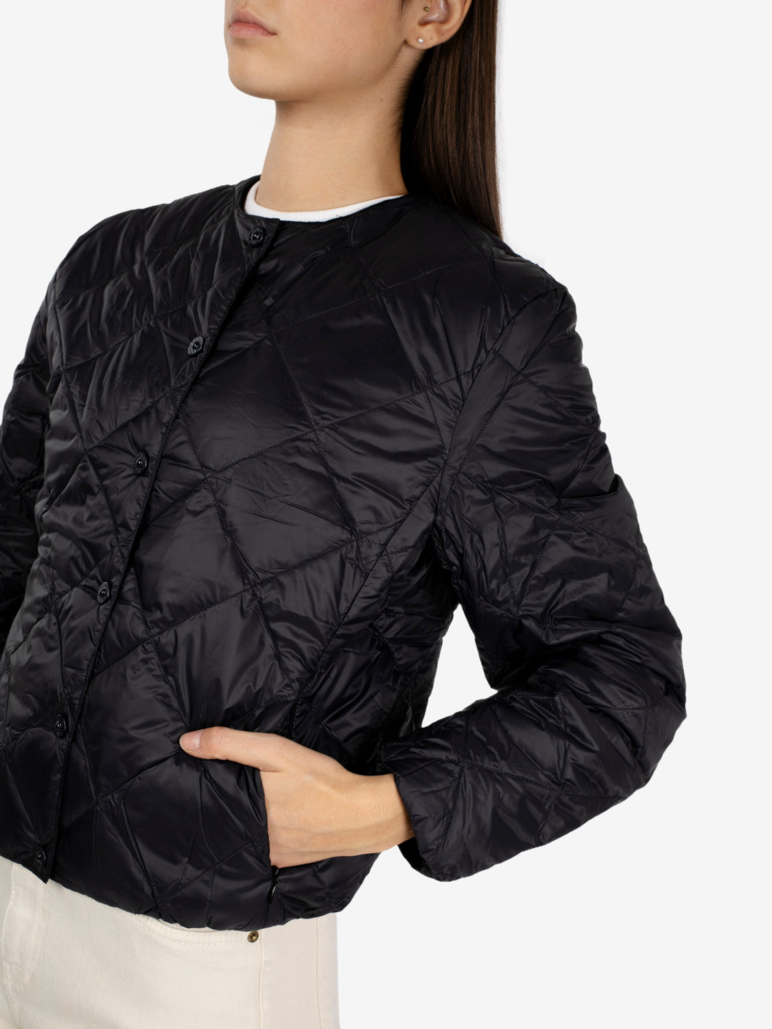 Black crew neck tapered down jacket