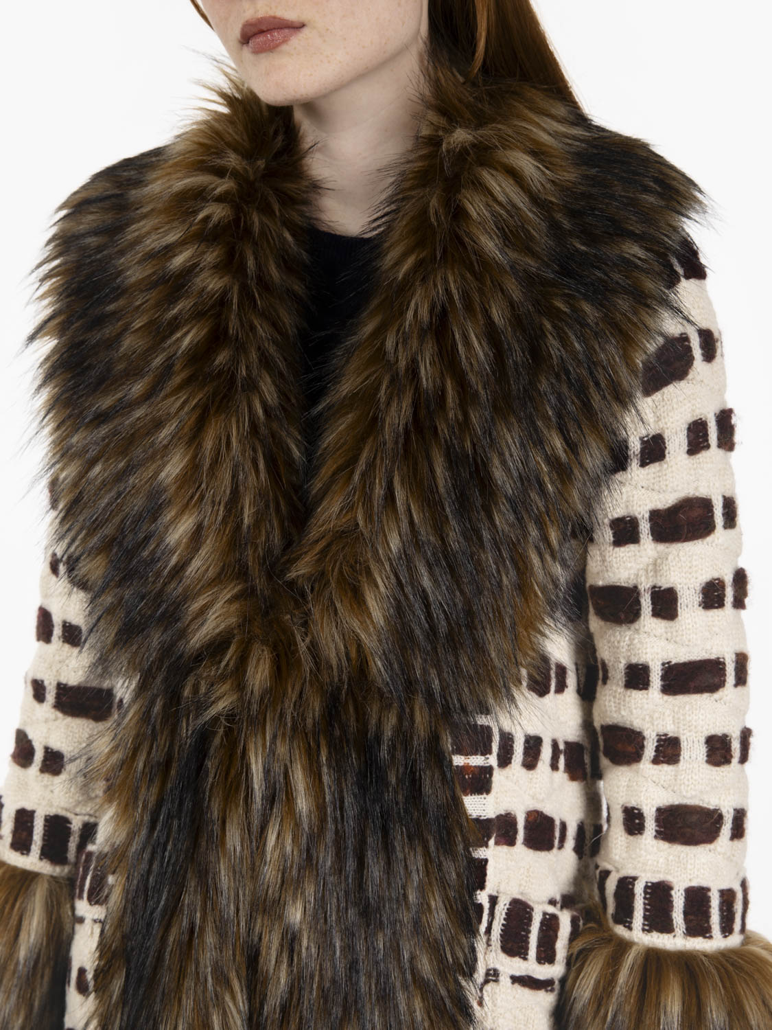 Claire long coat with burgundy / white fur