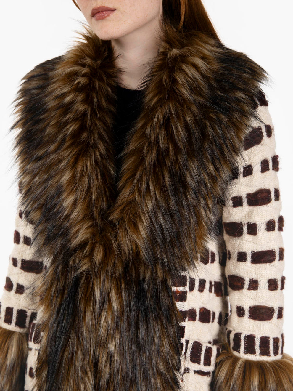 Claire long coat with burgundy / white fur