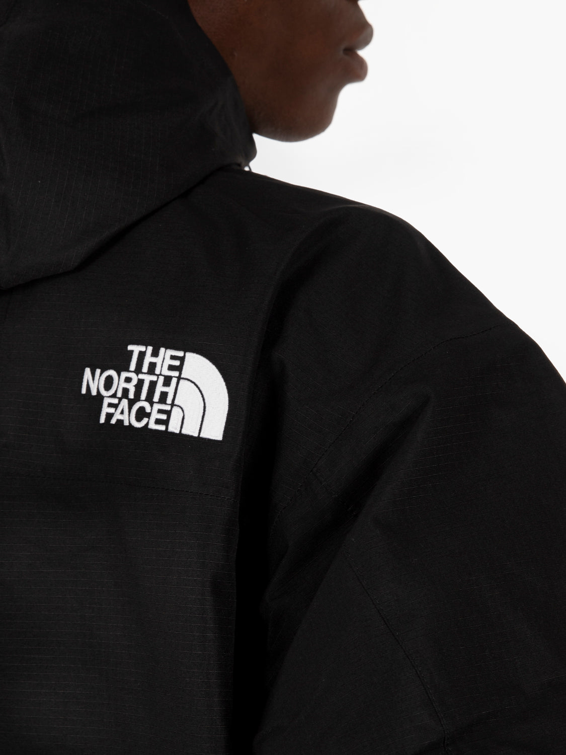 M Dryvent Mountain Jacket Tnf Black