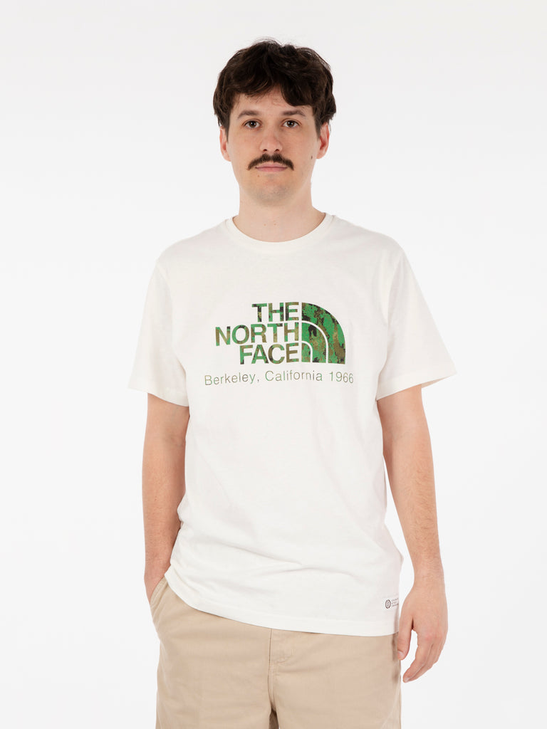 THE NORTH FACE - T-shirt Berkeley California s/s scrap white dune