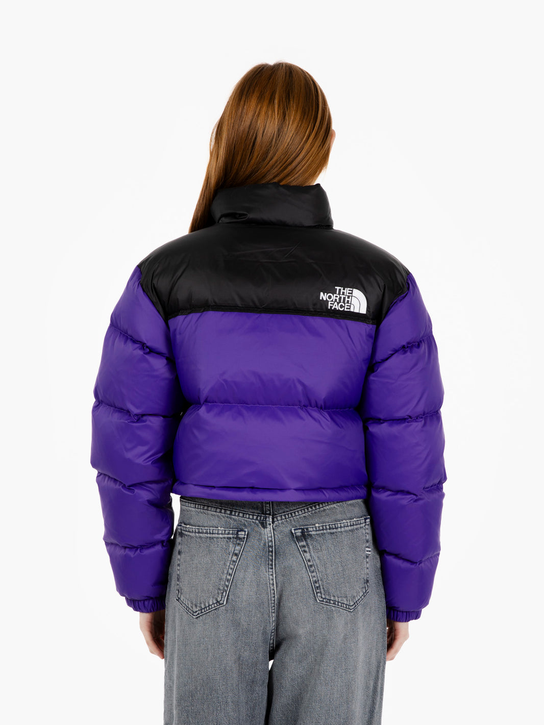 W Nuptse short jacket peak purple / tnf black