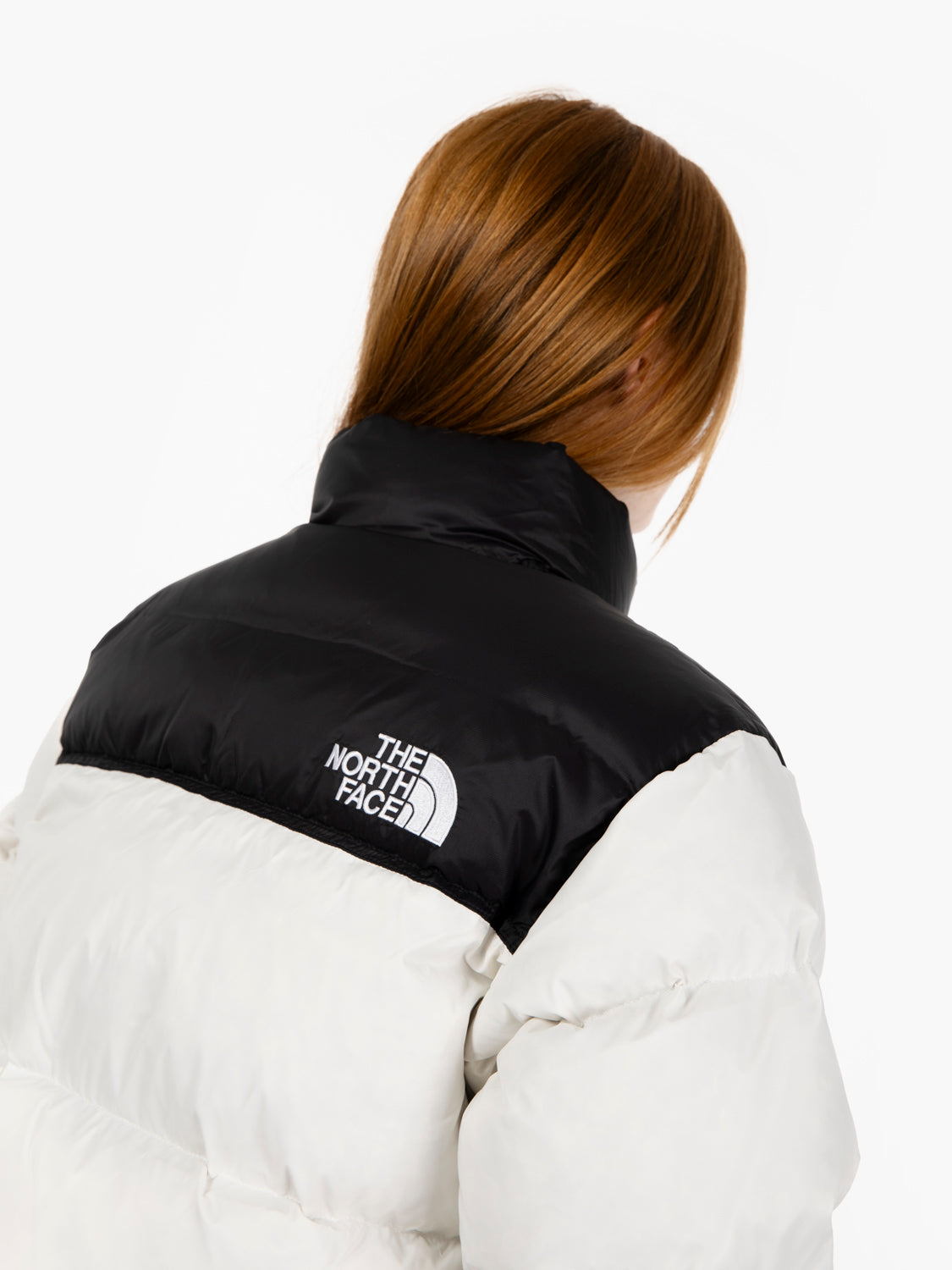 W Nuptse short jacket white dune / tnf black