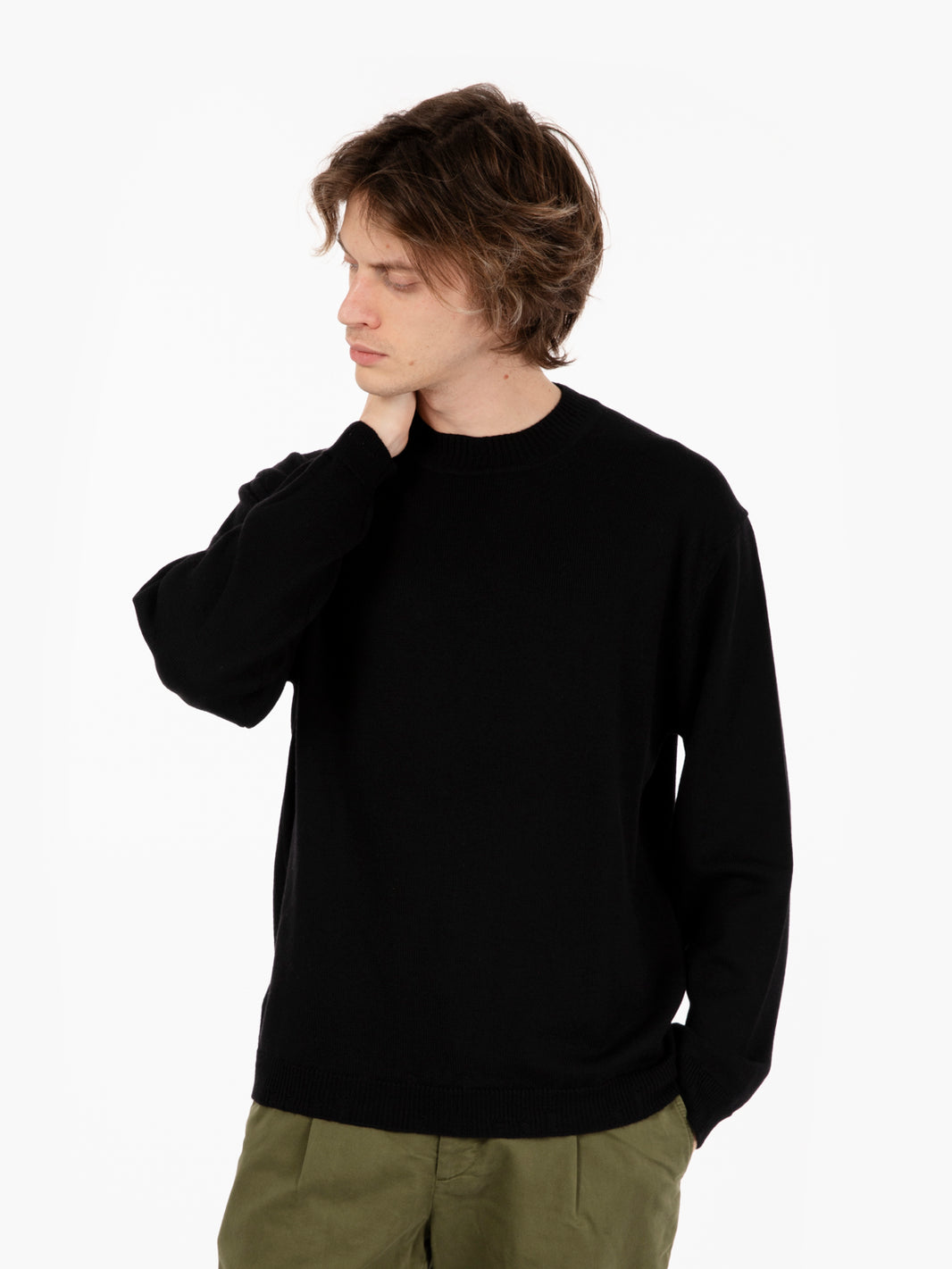 Maglia girocollo in lana distressed nera