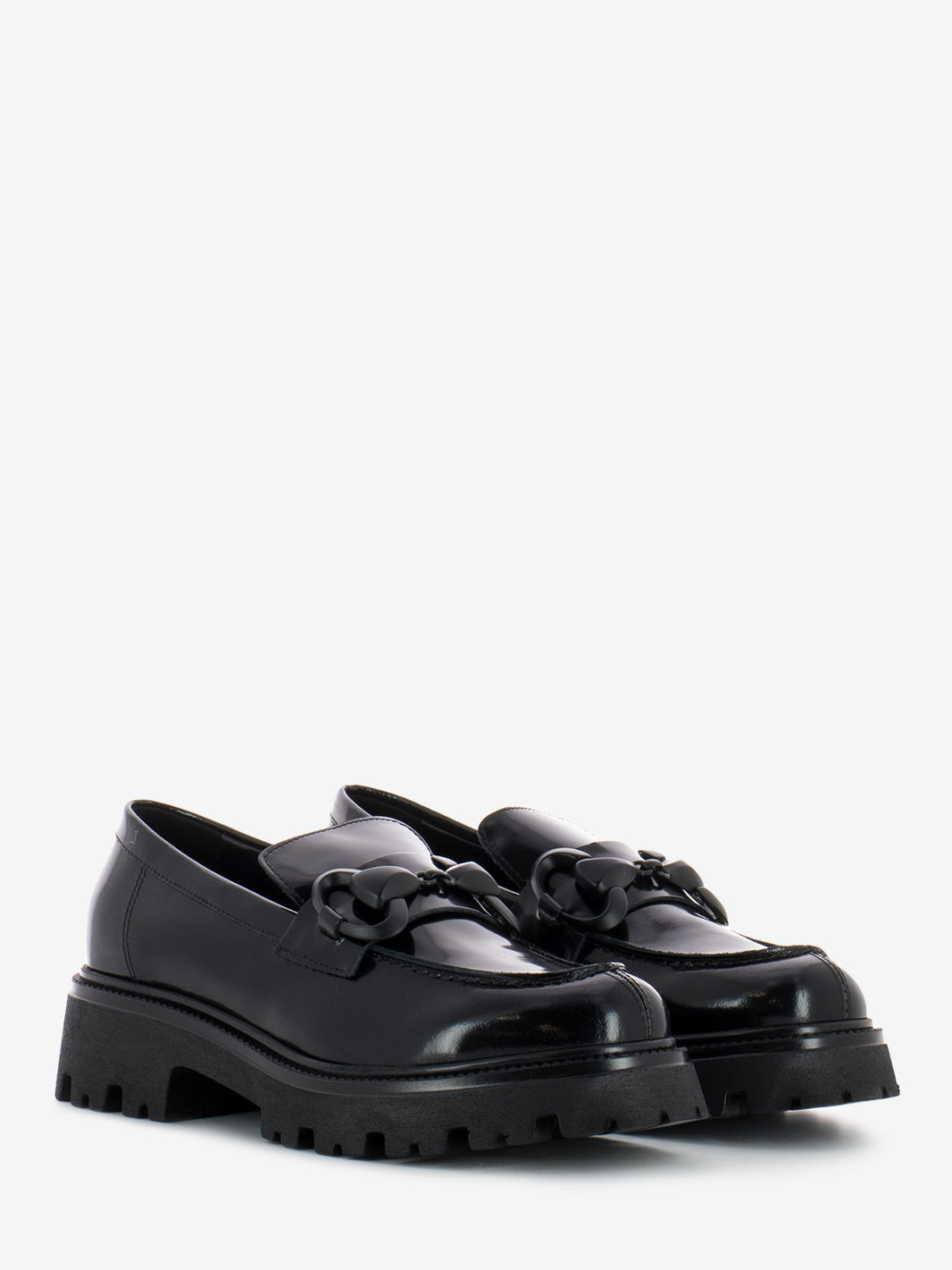 Black Clamp Tank Moccasins