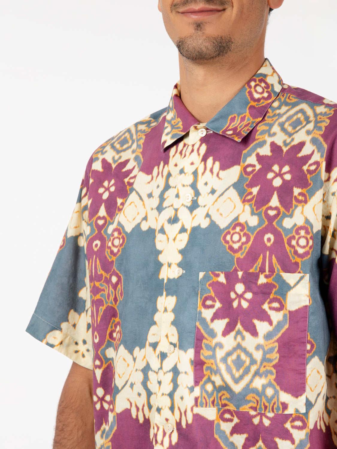Purple / multicolor short sleeve shirt