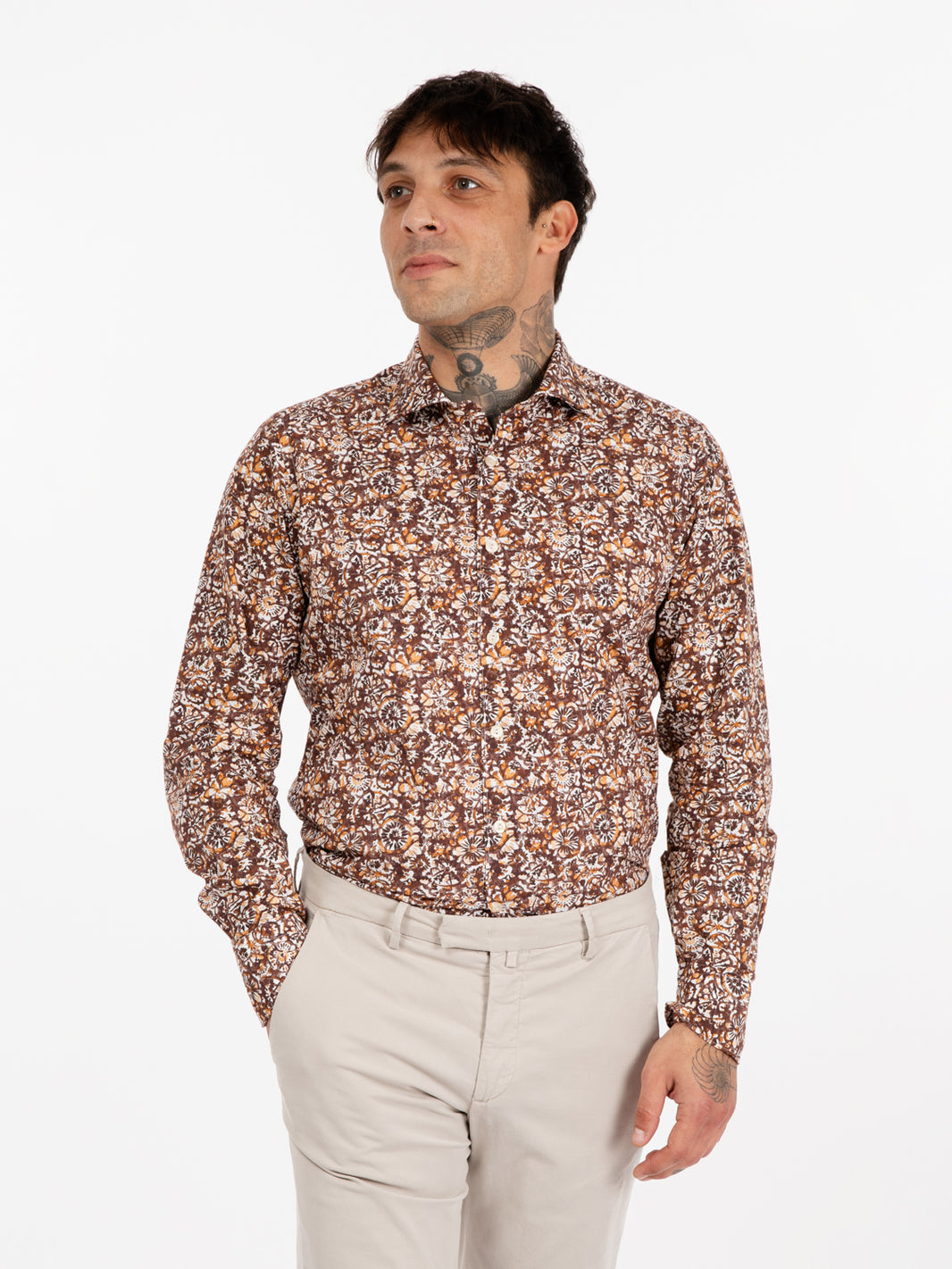 Camicia stampa floreale marrone / arancio