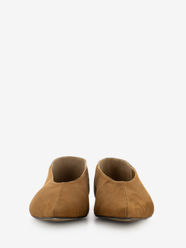 TORAL - Ballerina flat a punta in suede marrone / nero