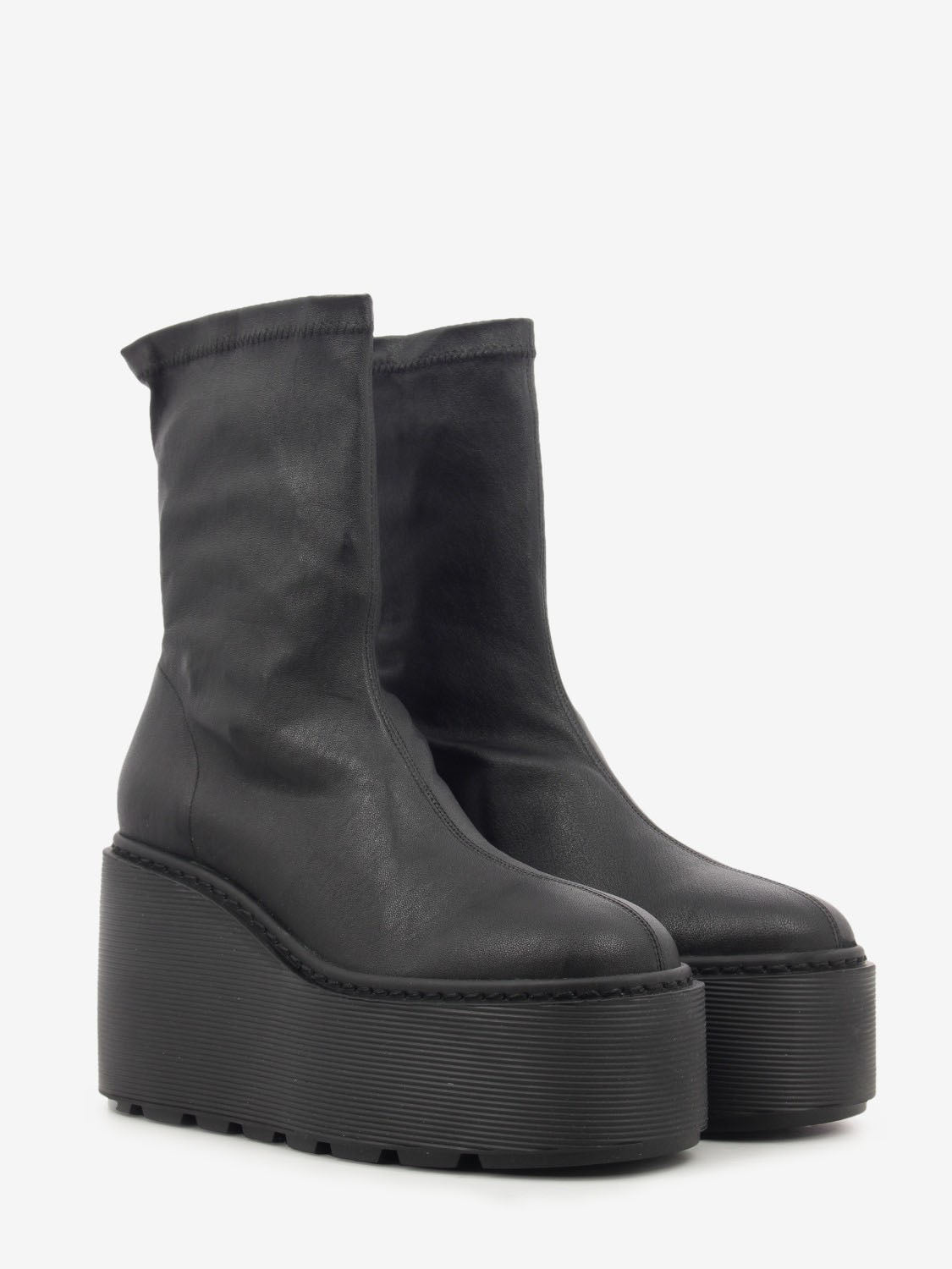 Tronchetto in pelle platform black