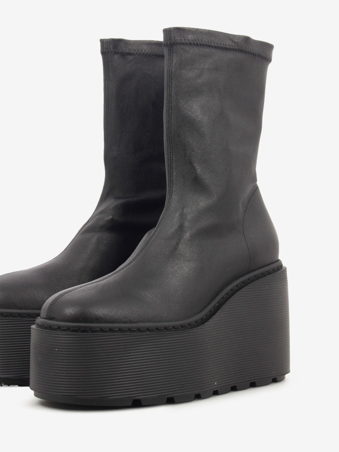 Tronchetto in pelle platform black