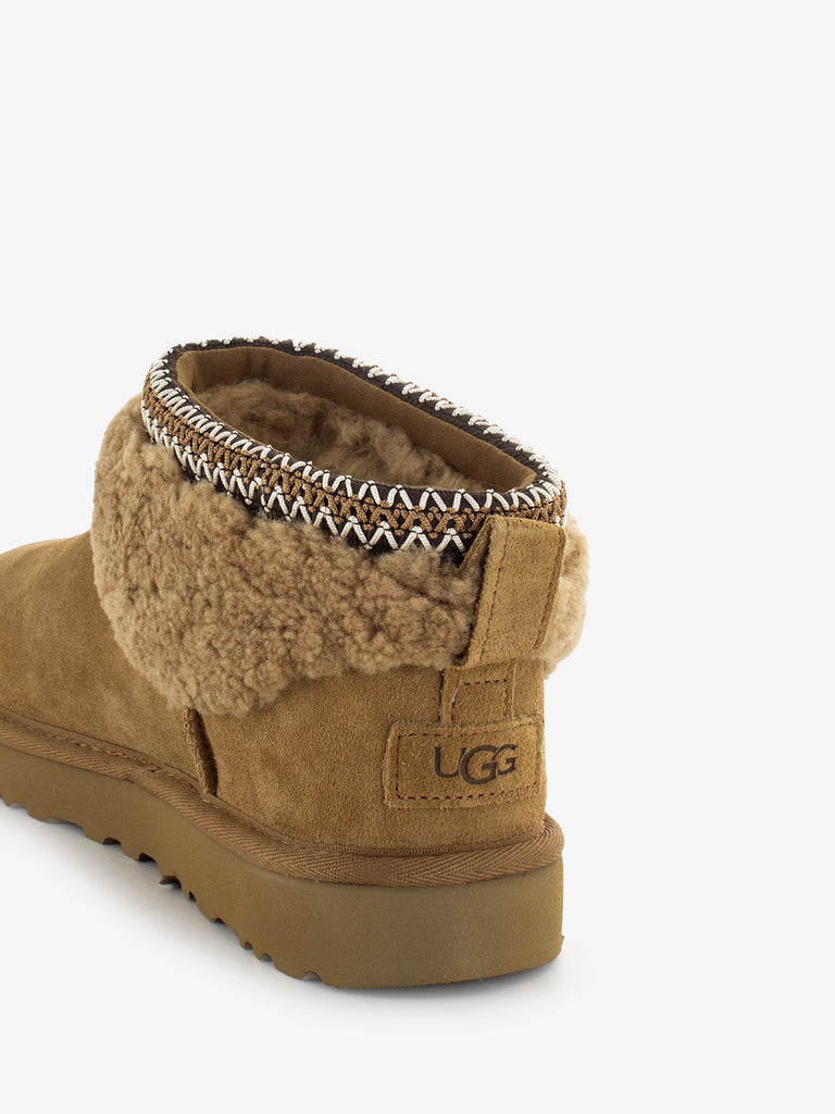 UGG - Classic Ultra mini maxi curly chestnut