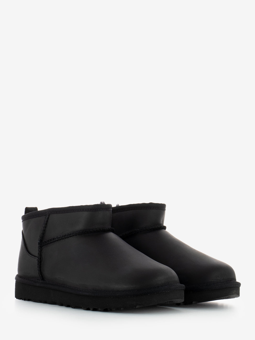 W Classic Ultra Mini leather black