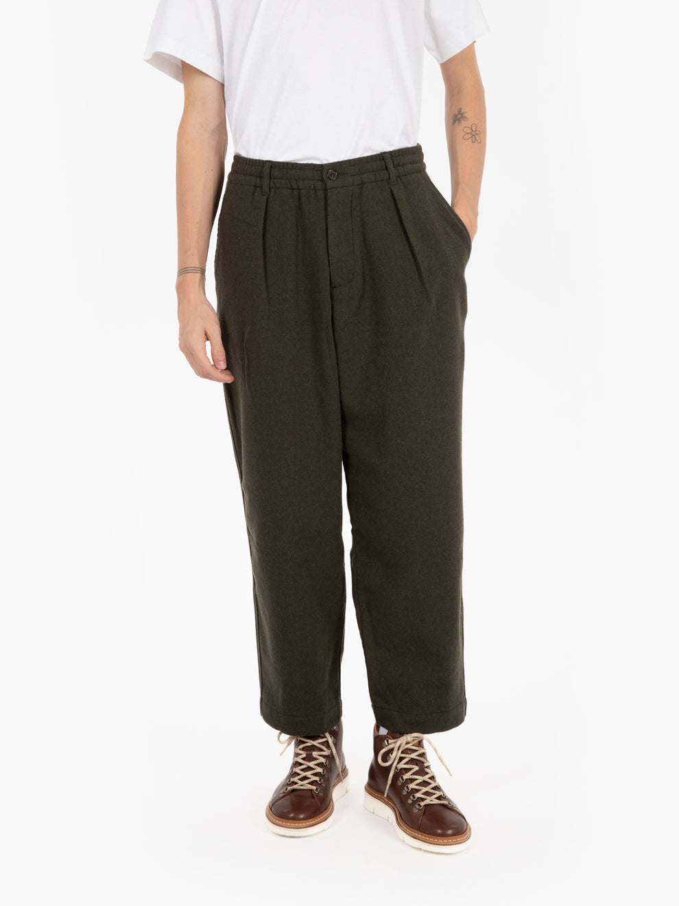 Oxford olive trousers