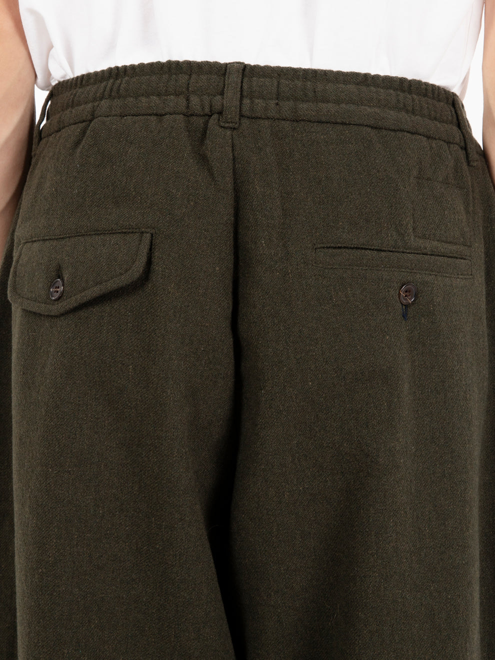 Oxford olive trousers