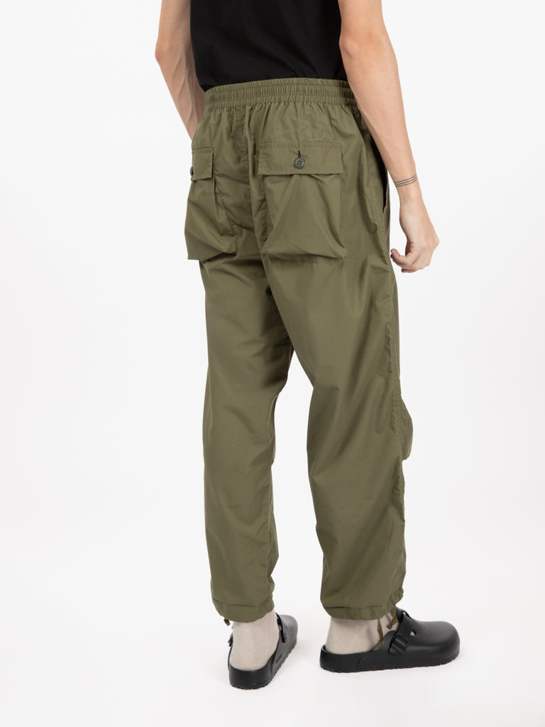 UNIVERSAL WORKS - Parachute pant recycled poly olive