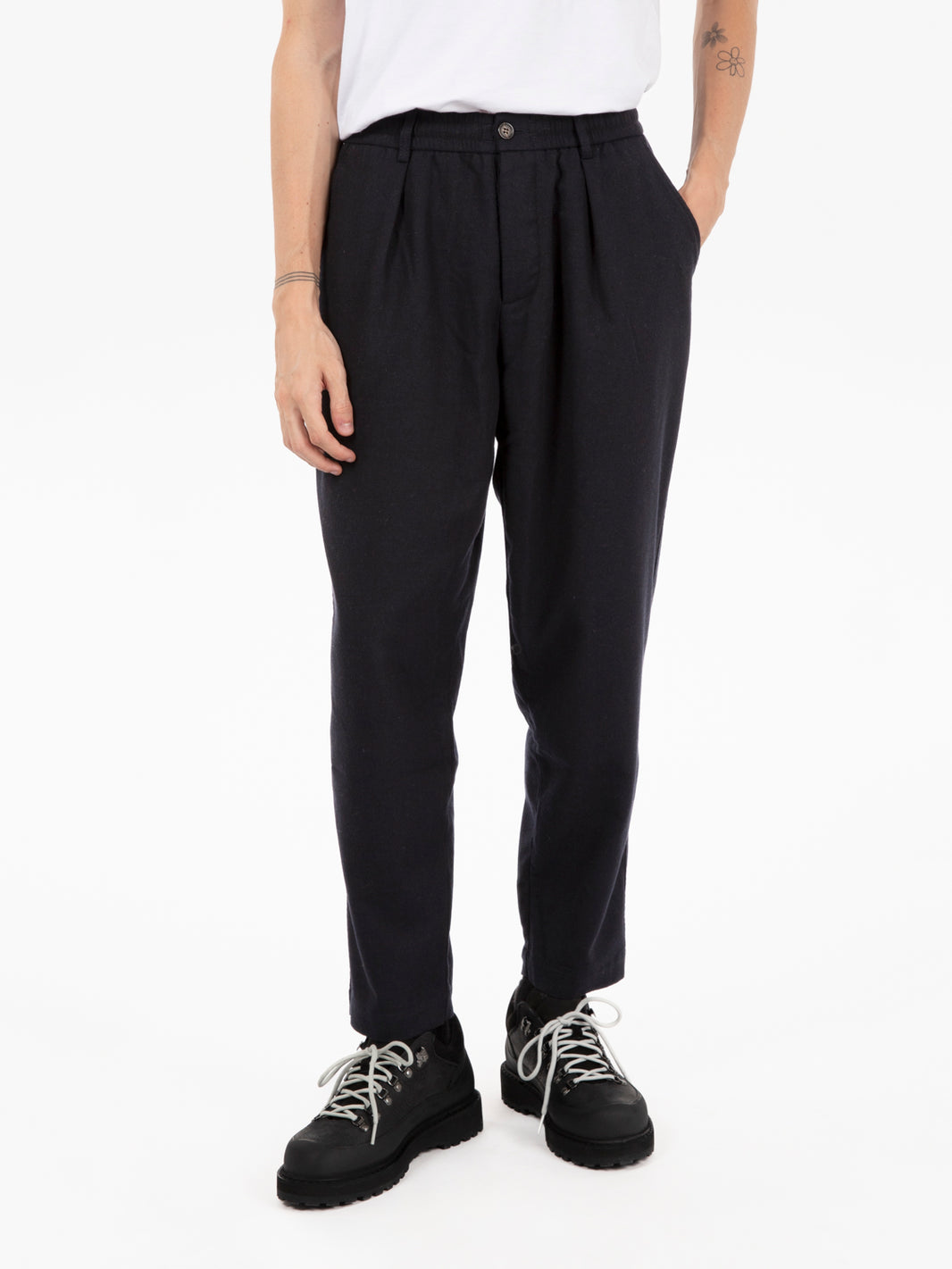 Pleated track pants navy