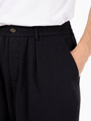 UNIVERSAL WORKS - Pleated track pant navy