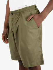 UNIVERSAL WORKS - Pleated track short olive