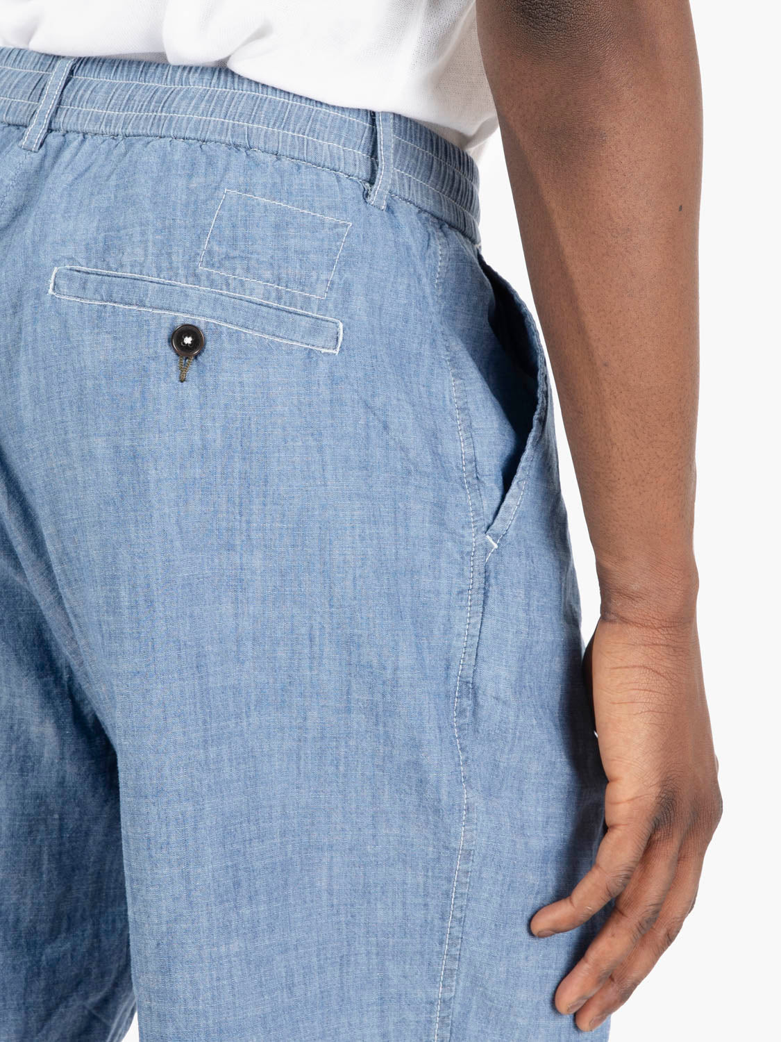 Pleated track short washed indigo